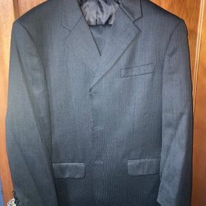 Jones New York 42R charcoal suit